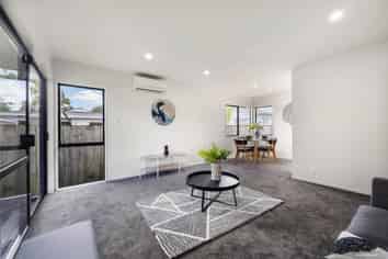 2/50 Airfield Road, Takanini
