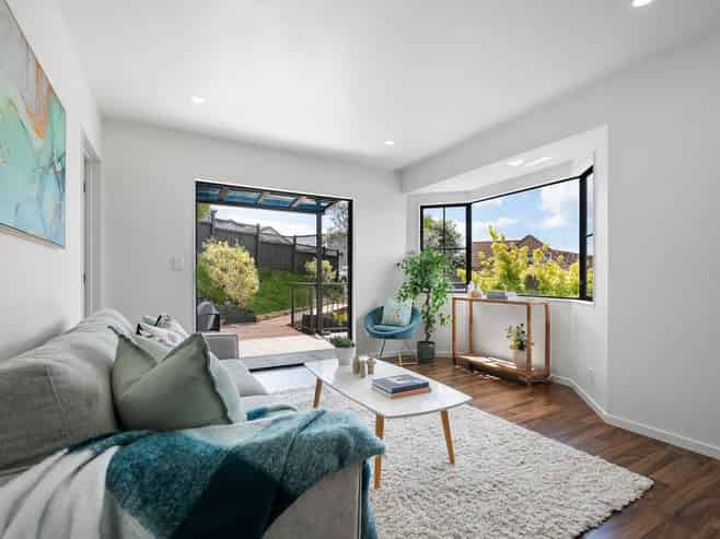 1 Highgrove Lane, Totara Vale