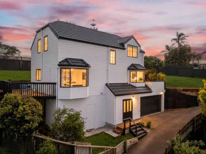 1 Highgrove Lane, Totara Vale