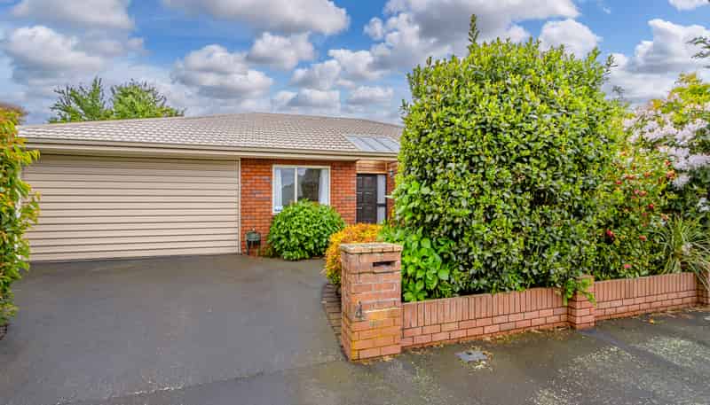 2/4 Balkwell Street, Halswell