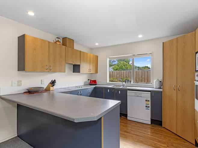 2/4 Balkwell Street, Halswell