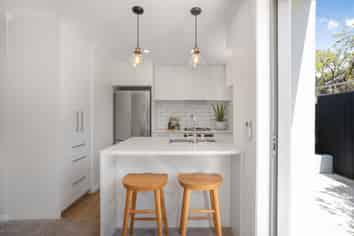 10 Lucern Lane, Petone