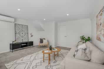 10 Lucern Lane, Petone