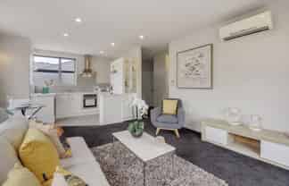 1/8 Evatt Street, Bryndwr