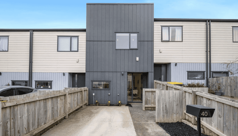 40 Clay Works Lane, New Lynn