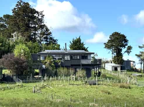 8 Huarau Station Road, Maungaturoto