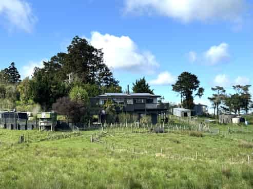 8 Huarau Station Road, Maungaturoto