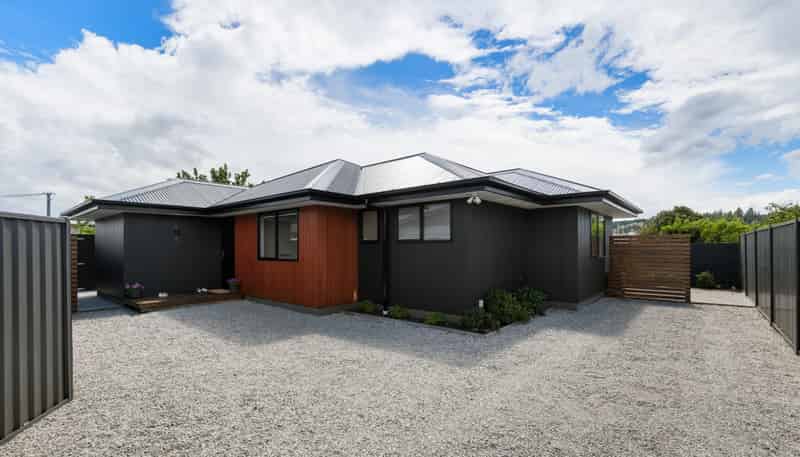 25A Royal Terrace, Alexandra