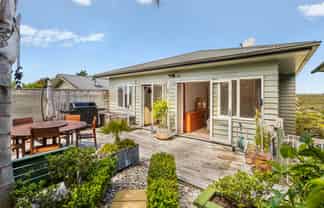 2/61 The Avenue, Albany