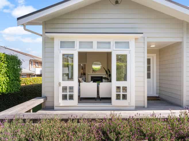 8 Torrance Street, Epsom