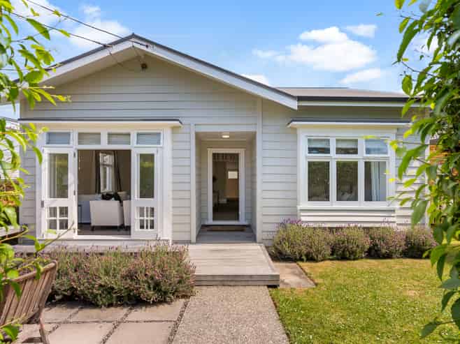 8 Torrance Street, Epsom