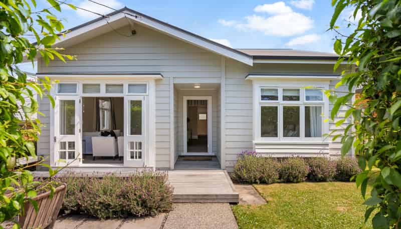 8 Torrance Street, Epsom