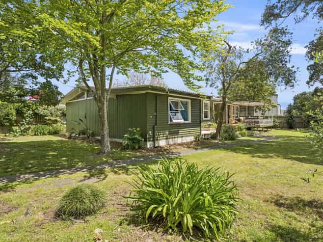 54 Taylor Road, Mangere Bridge