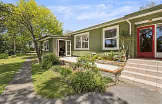 54 Taylor Road, Mangere Bridge