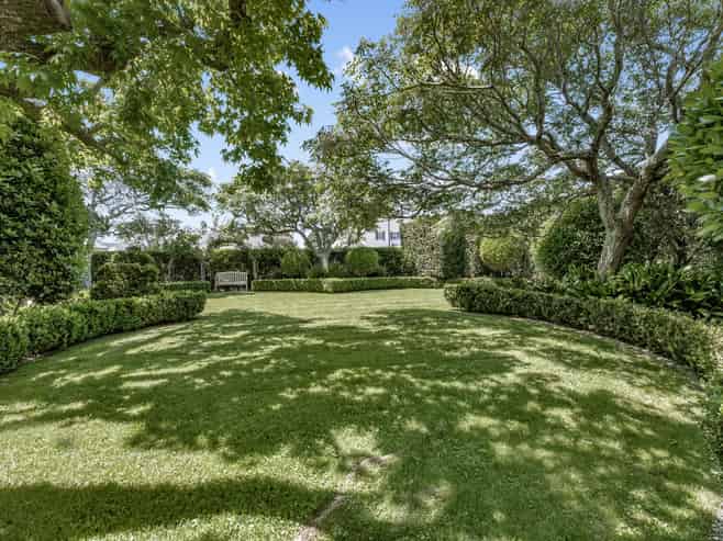 52 Bassett Road, Remuera