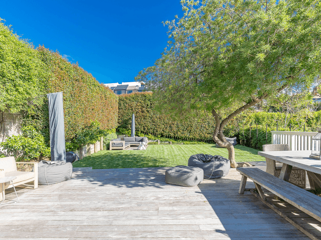 2 Third Avenue, Kingsland