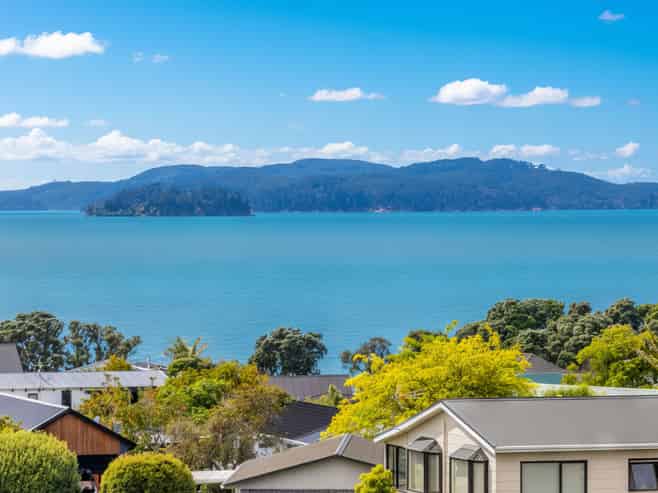 11 Snells Beach Road, Snells Beach