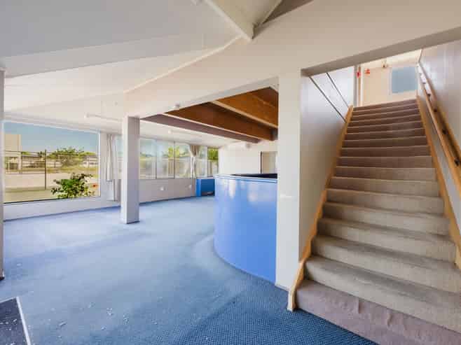 271sqm tenancy with parking