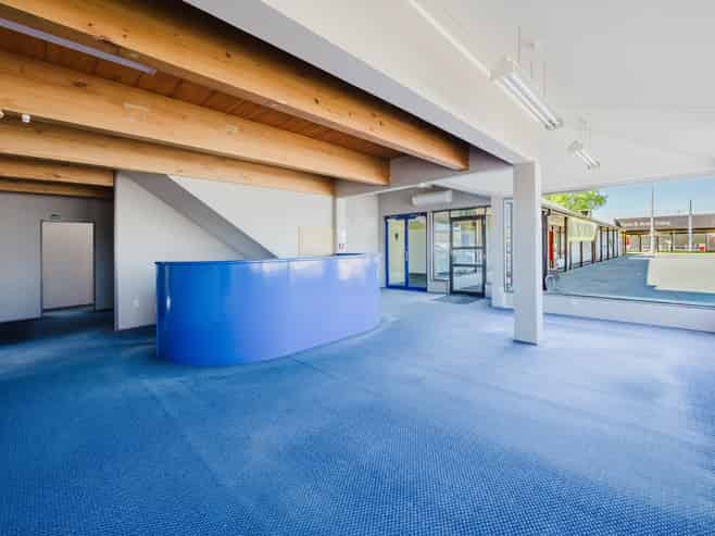 271sqm tenancy with parking