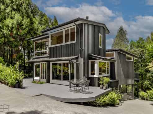 33 Kauri Loop Road, Oratia