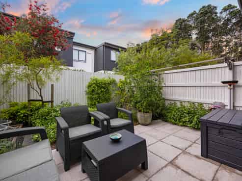 23 Alyssum Road, Mount Wellington
