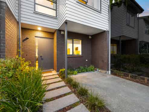 23 Alyssum Road, Mount Wellington