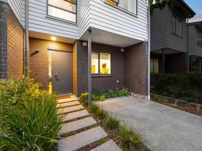 23 Alyssum Road, Mount Wellington