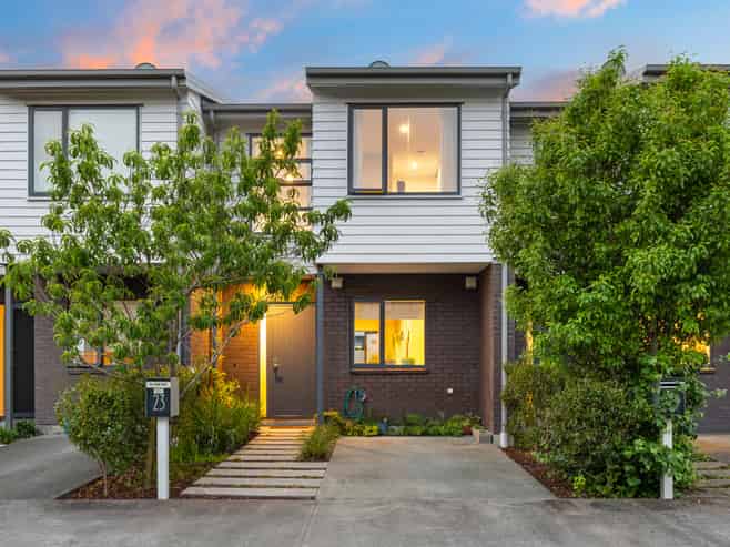 23 Alyssum Road, Mount Wellington