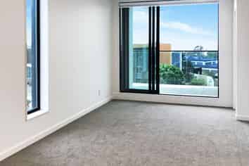 301/19 Rawene Road , Birkenhead