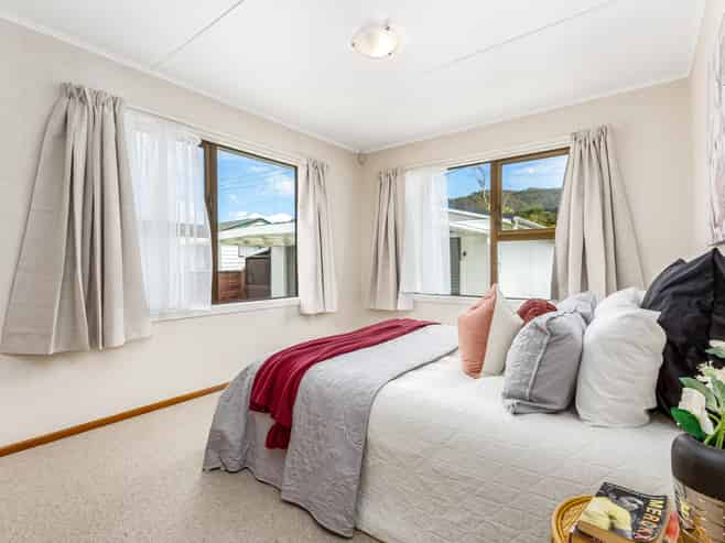 73 Karamu Crescent, Wainuiomata