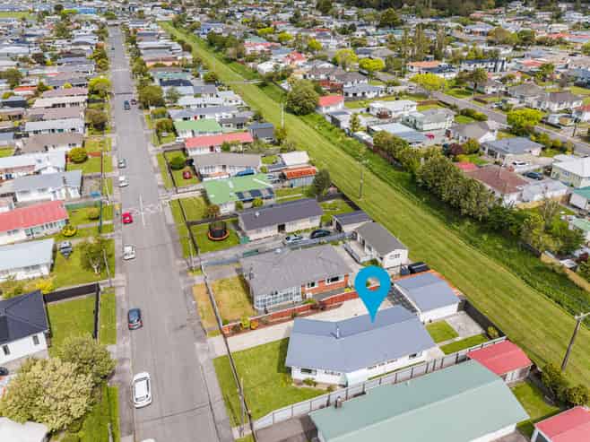 73 Karamu Crescent, Wainuiomata