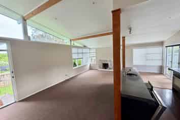 23 Gill Avenue, Te Atatu Peninsula