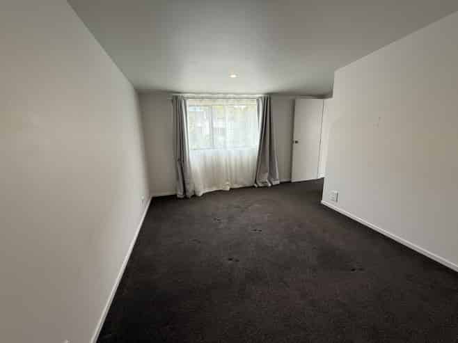 106a  Glanmire Road , Newlands