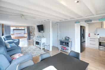 44 Rotten Row, Waikuku Beach