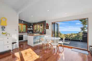 674 South Titirangi Road, Titirangi