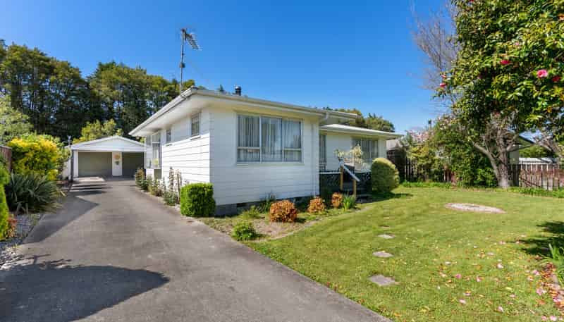 13 Deller Drive, Carterton