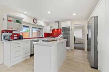 47 Alicia Road, Somerville