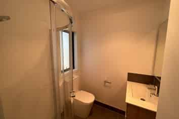 2C/23 Hibiscus Avenue, Hamilton Lake