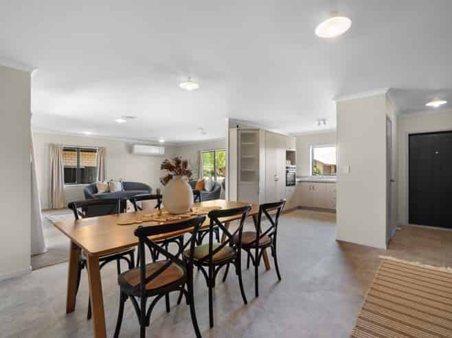 9 Whitney Place, Rototuna North