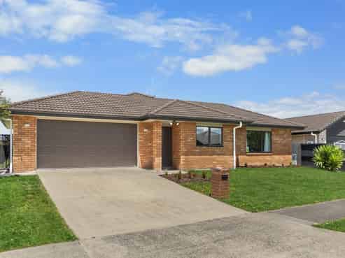 9 Whitney Place, Rototuna North