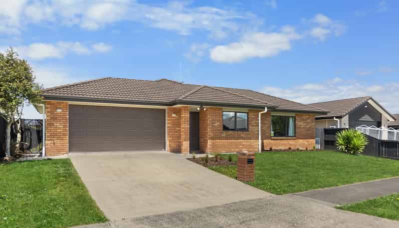 9 Whitney Place, Rototuna North