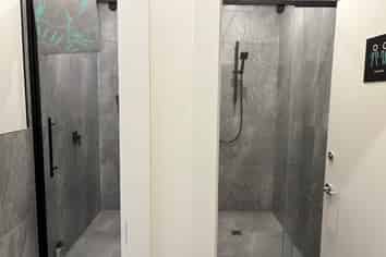 287M² RETAIL/OFFICE FOR LEASE
