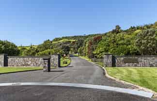 19 Washer Road, Omata