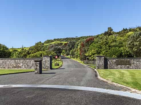 19 Washer Road, Omata