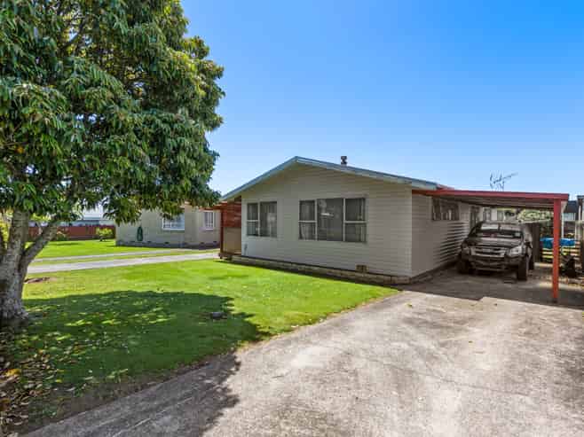 64a Broadway, Waitara