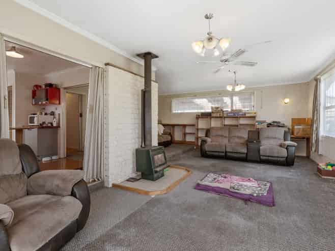 64a Broadway, Waitara