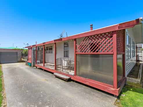 64a Broadway, Waitara