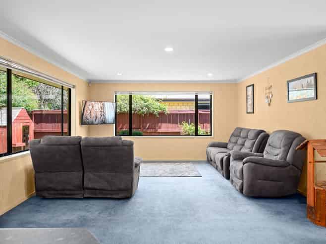 13 Logan Court, Chartwell