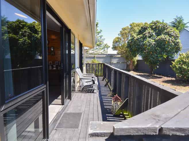 295 Tweed Street, Georgetown