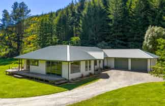 1005 Onamalutu Road, Onamalutu